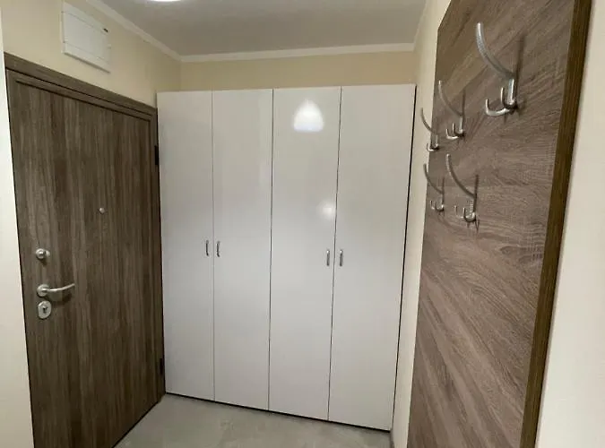 Movie Flats Апартамент *