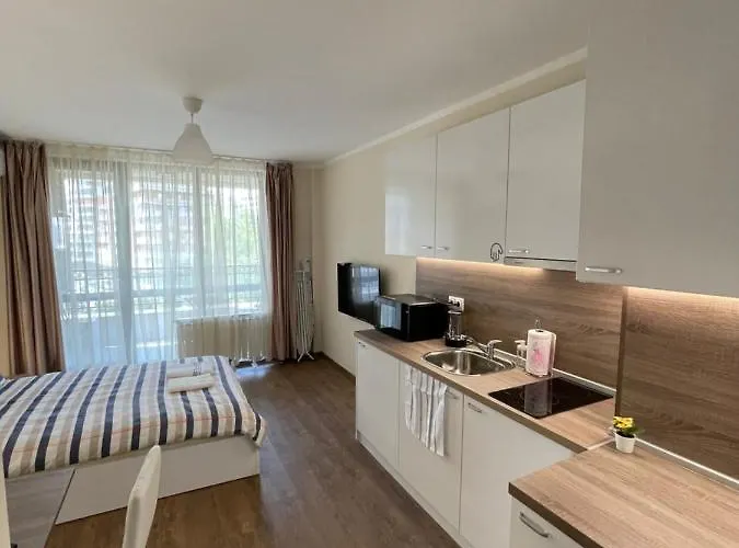 Апартамент Movie Flats София