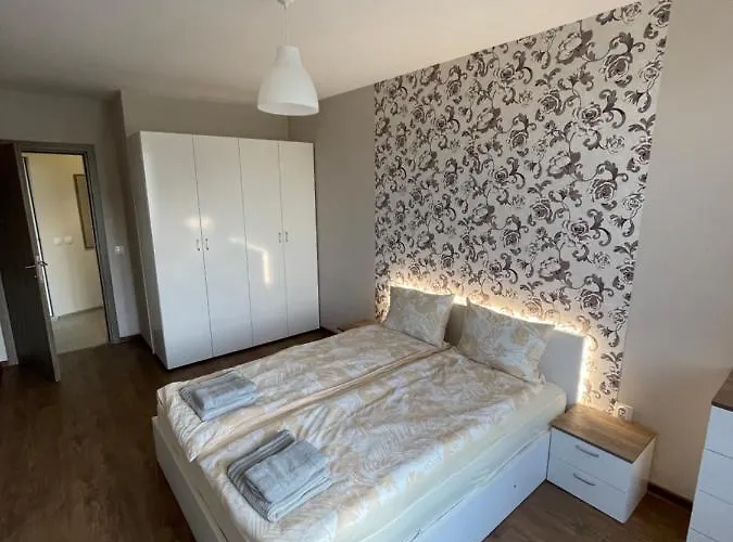 Movie Flats Апартамент